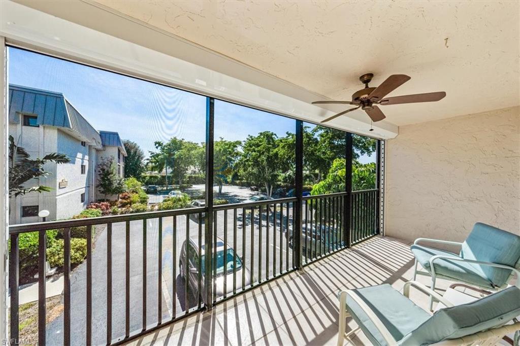 788 Park Shore Dr # F20 Property Photo 14