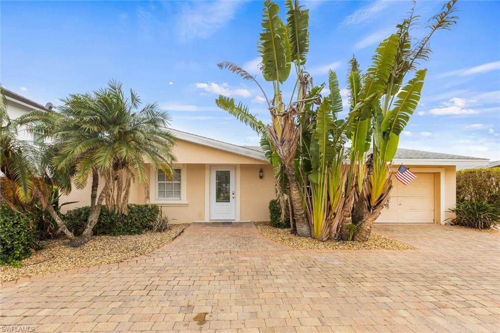 47 Fairview Blvd Property Photo 1