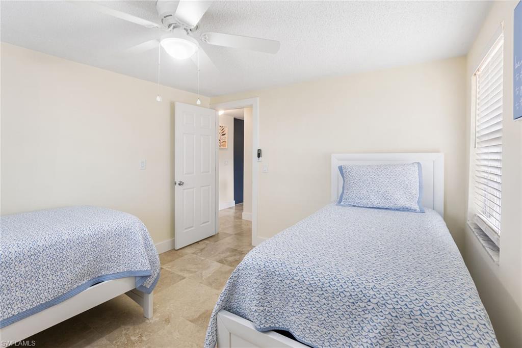 47 Fairview Blvd Property Photo 15