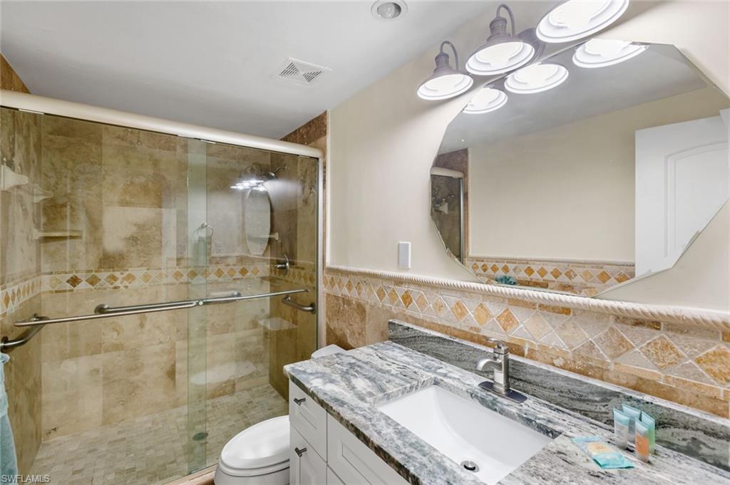 47 Fairview Blvd Property Photo 16
