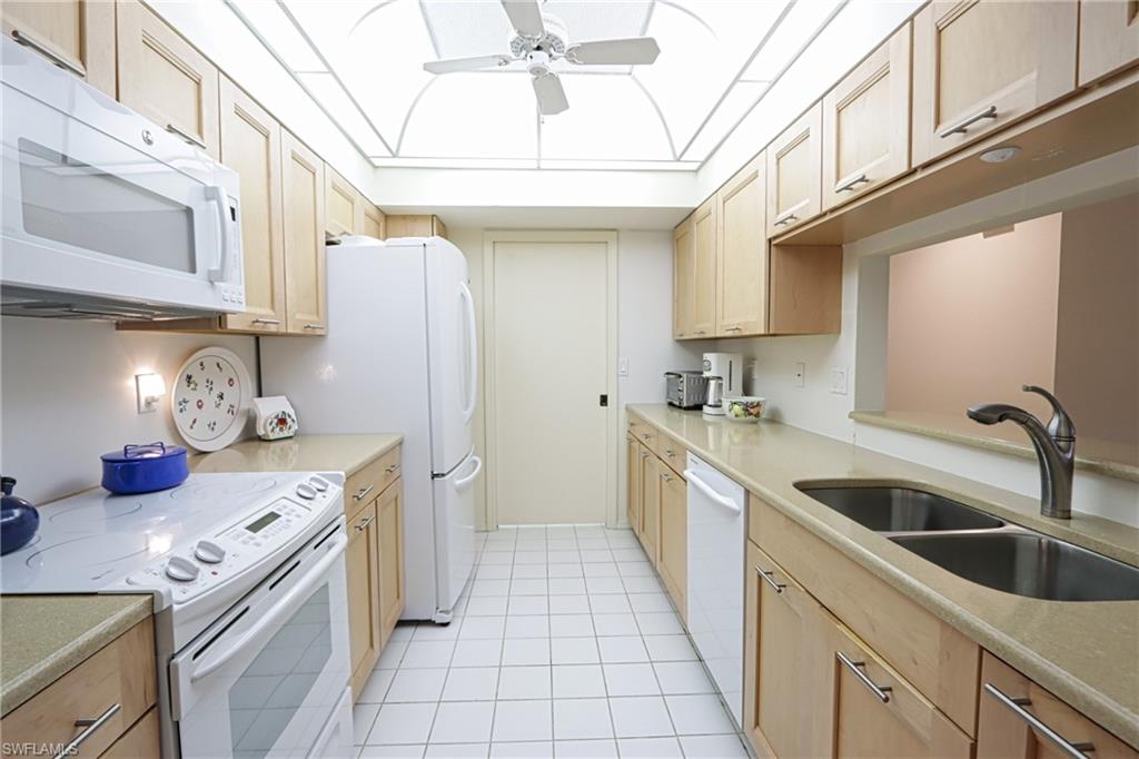 765 Willowbrook Dr # 1503 Property Photo 6