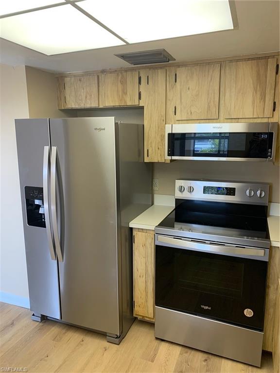 6142 Whiskey Creek Dr # 621 Property Photo 7