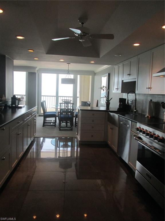 2381 Gulf Shore Blvd N # 503 Property Photo 4
