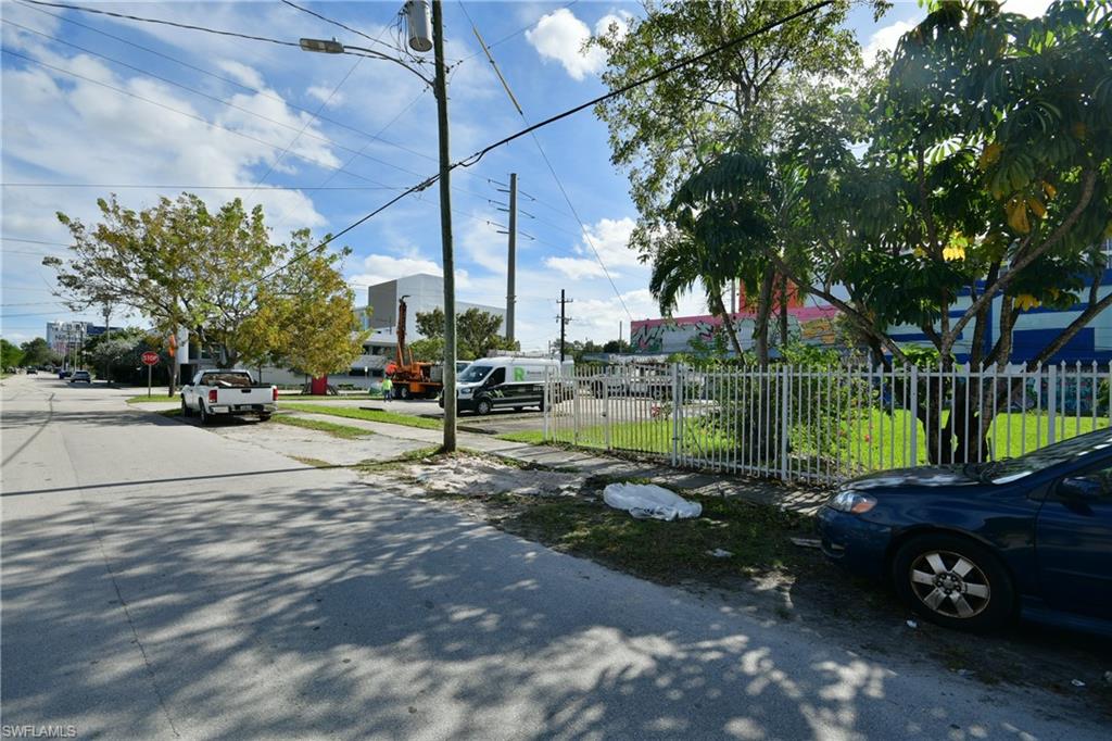 321 Nw 37 St Property Photo 27