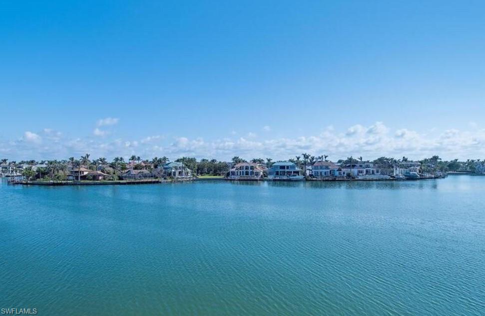 4000 Gulf Shore Blvd N # 900 Property Photo 13