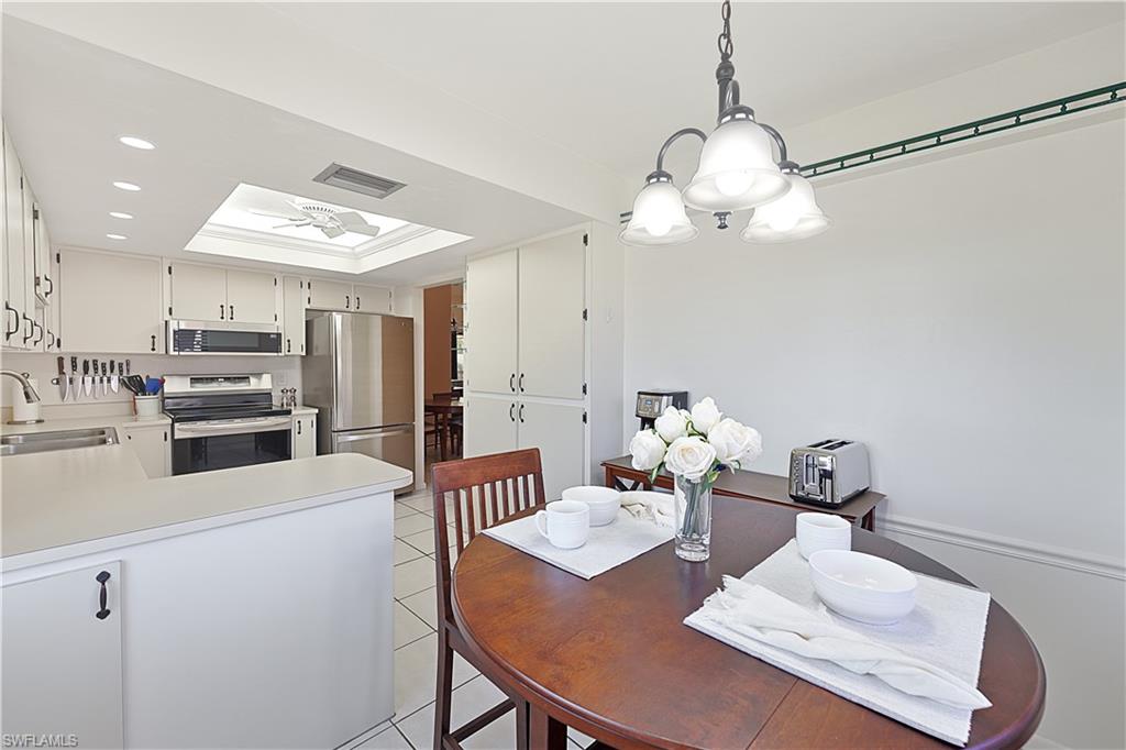7116 Lakeridge Ct # 205 Property Photo 7