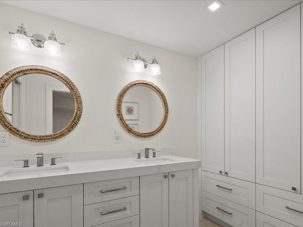 2850 Gulf Shore Blvd N # 110 Property Photo 16