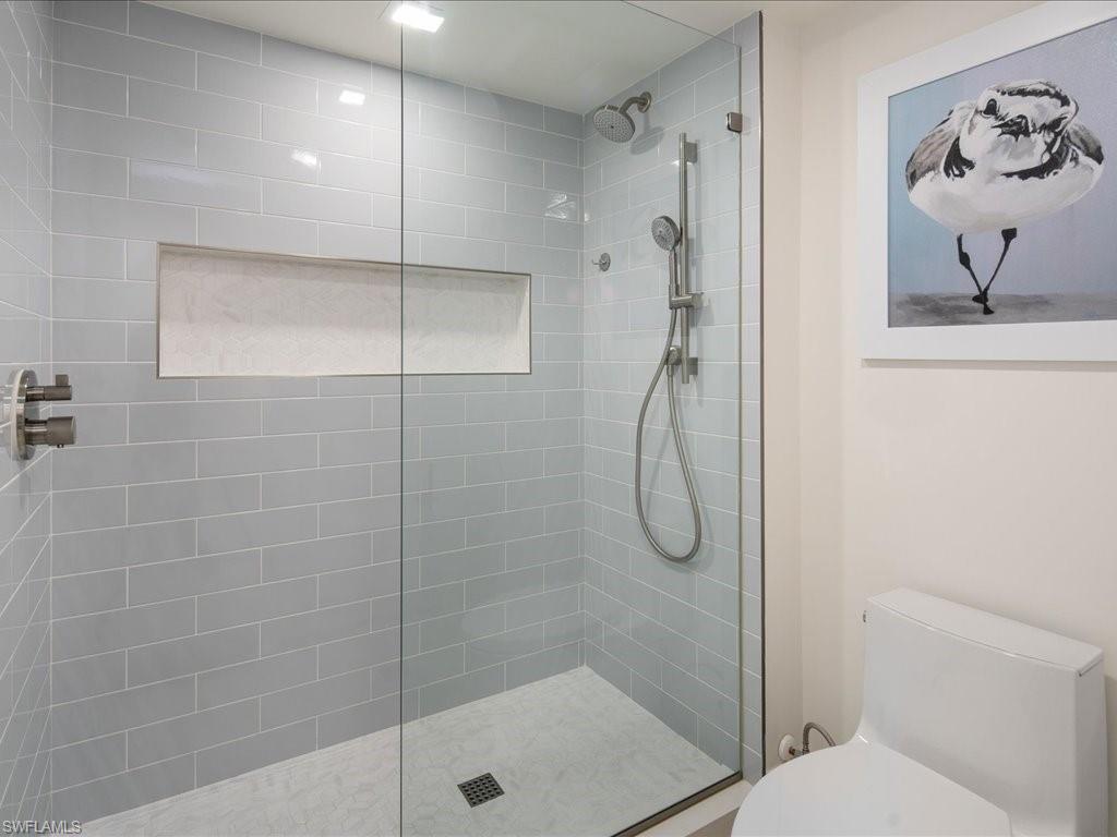 2850 Gulf Shore Blvd N # 110 Property Photo 17