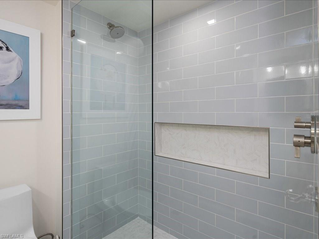 2850 Gulf Shore Blvd N # 110 Property Photo 21