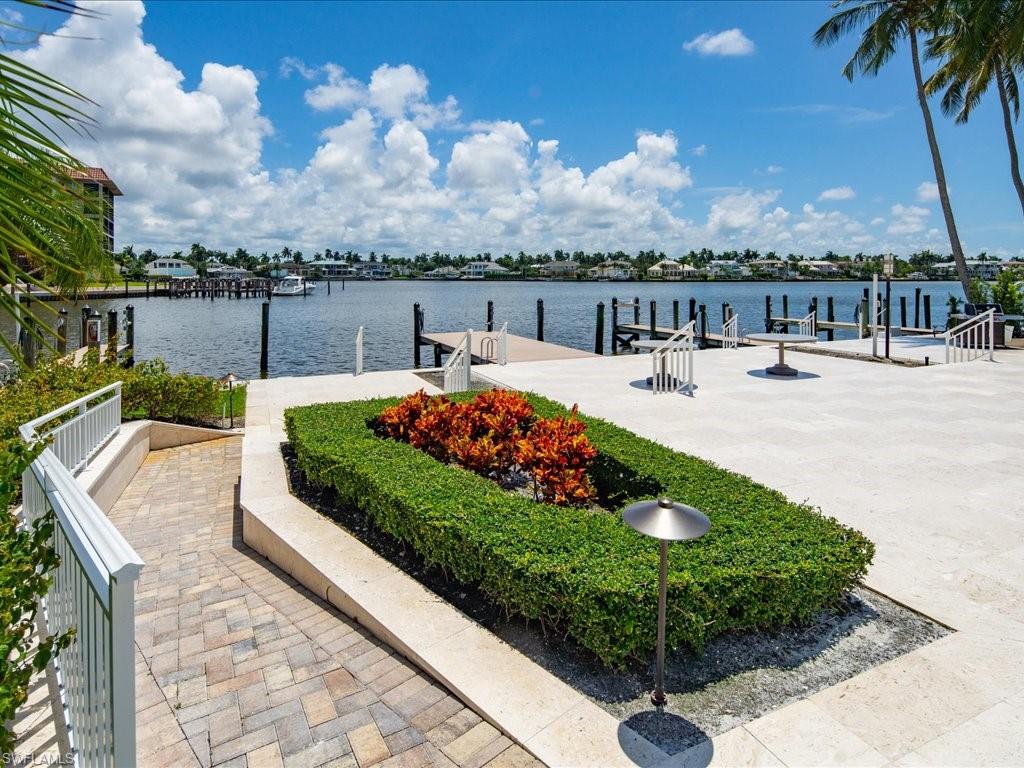 2850 Gulf Shore Blvd N # 110 Property Photo 26