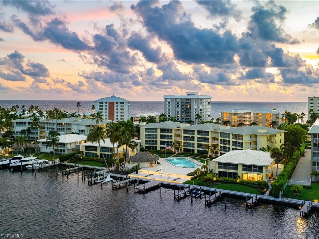 2850 Gulf Shore Blvd N # 110 Property Photo 37