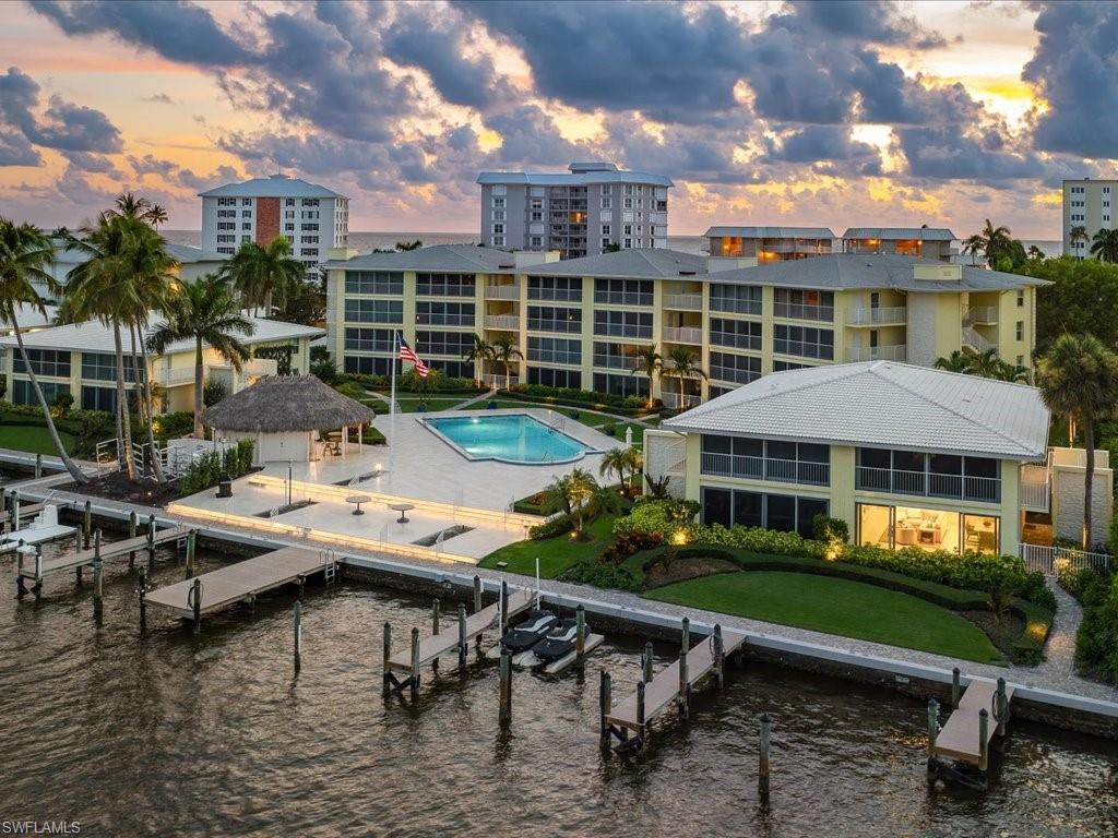 2850 Gulf Shore Blvd N # 110 Property Photo 38