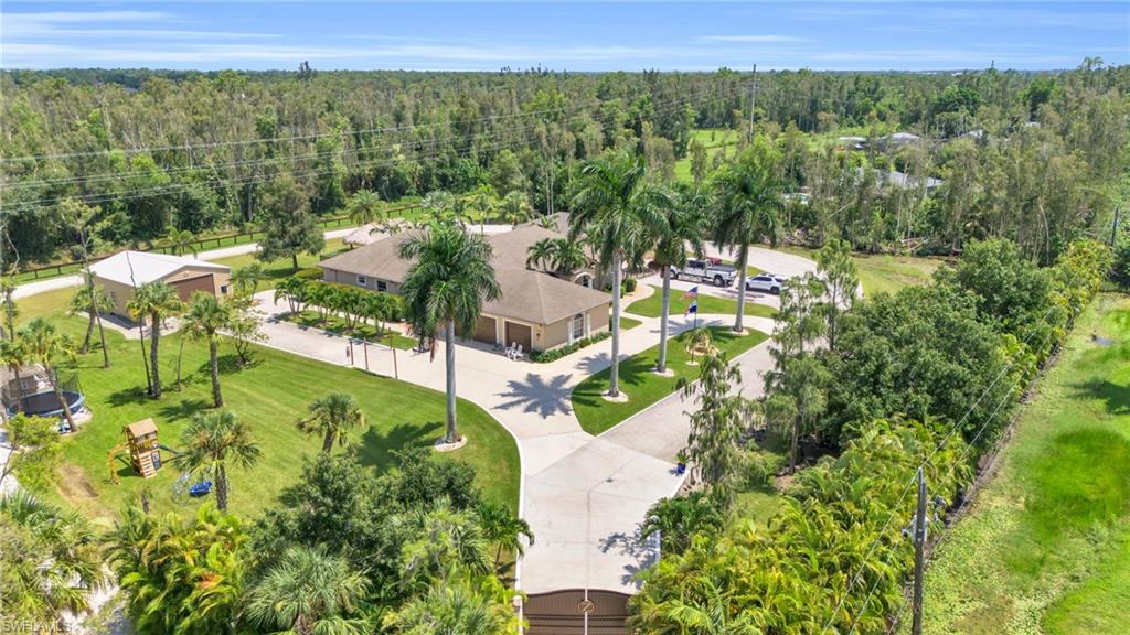 6480 Pine Cone Ct Property Photo 2