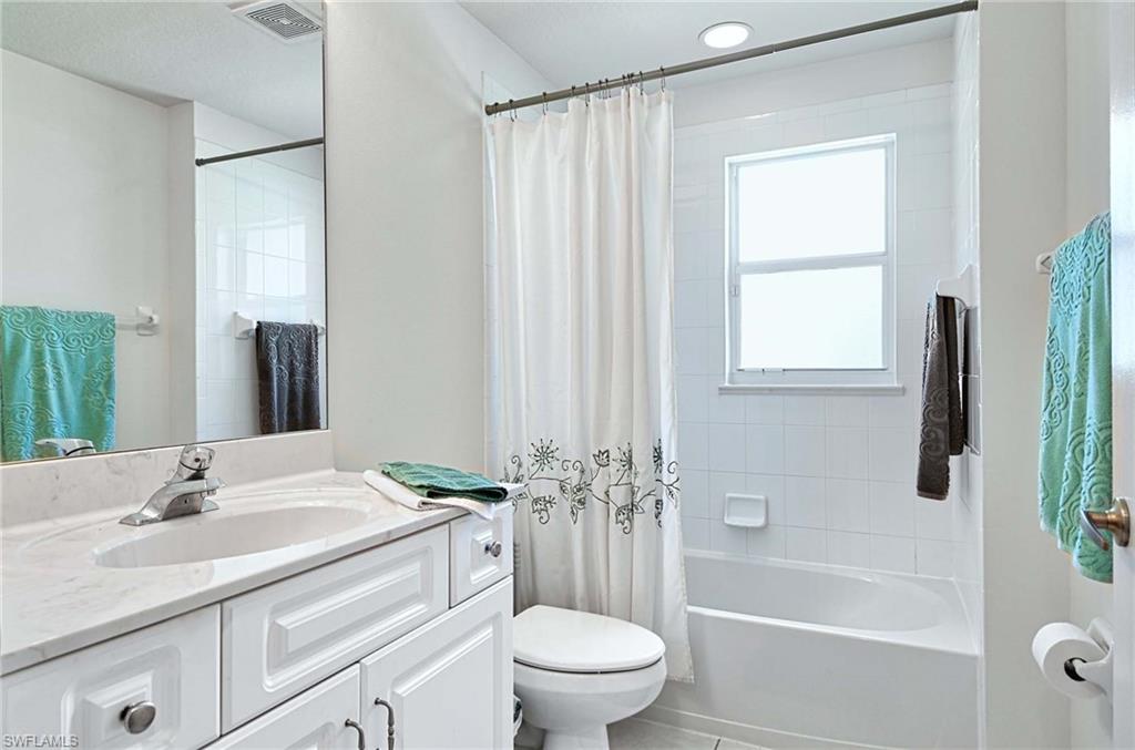 8535 Ibis Cove Cir # M661 Property Photo 11