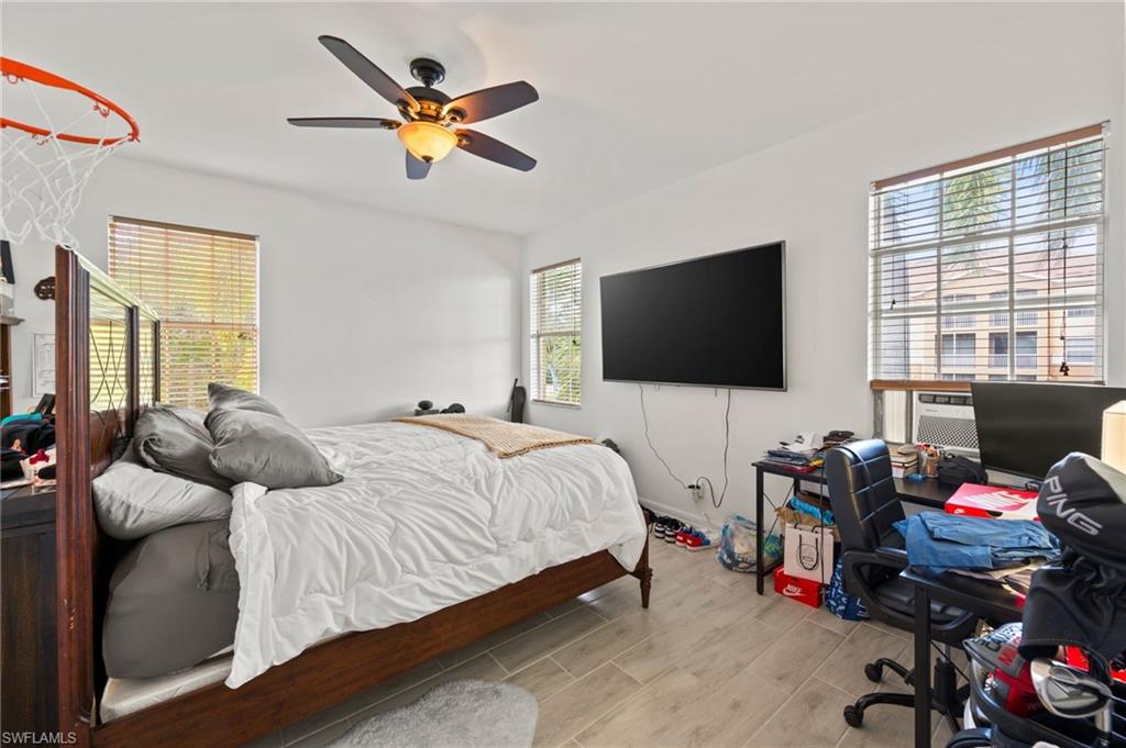 8521 Oakshade Cir # 421 Property Photo 15