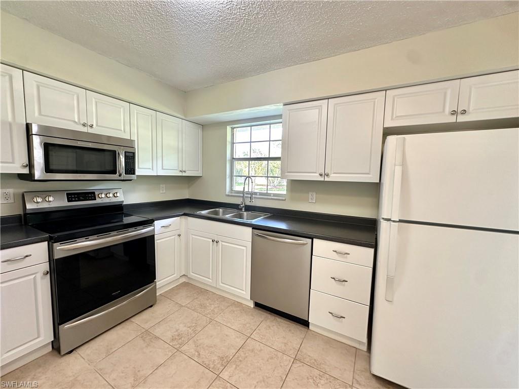 3325 Airport Rd N # D3 Property Photo 1