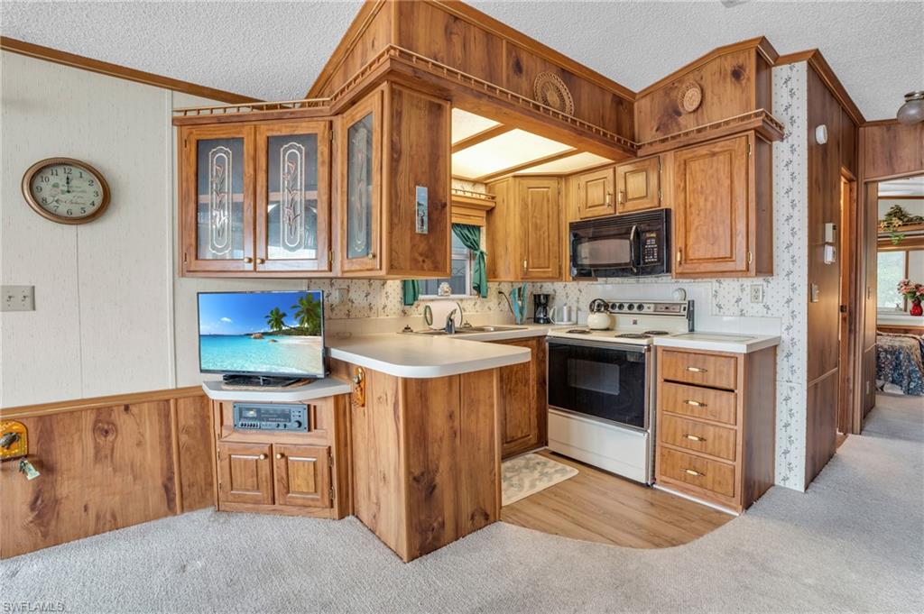 6 Bass Ln Property Photo 3