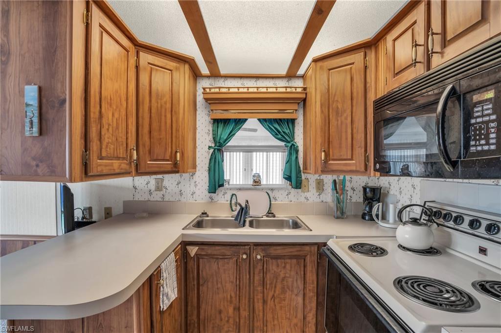 6 Bass Ln Property Photo 6