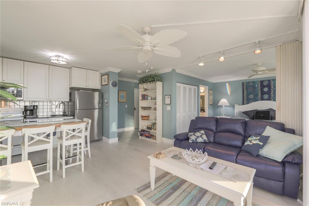7360 Estero Blvd 1103 Property Photo 2