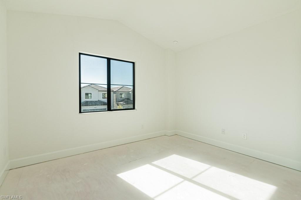 26204 Bonita Fairways Blvd Property Photo 42