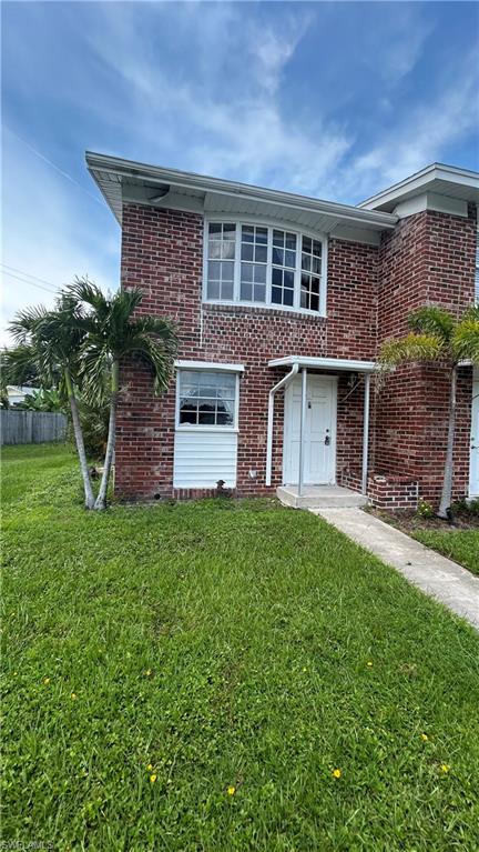 864 Courtington Ln # 12 Property Photo 1