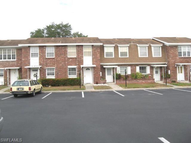 864 Courtington Ln # 12 Property Photo 2