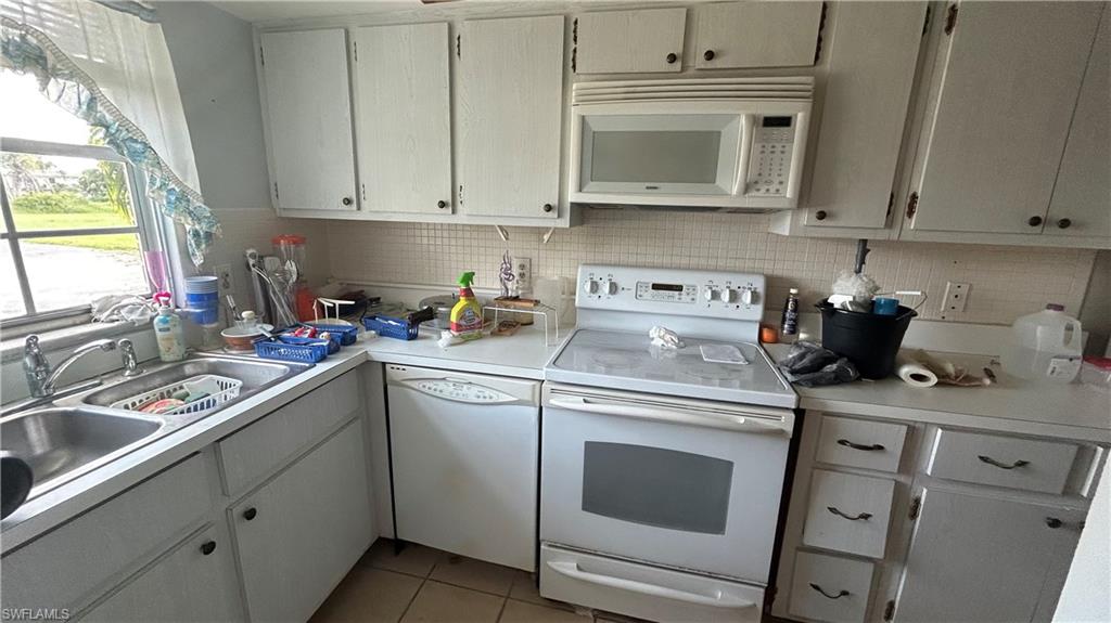 864 Courtington Ln # 12 Property Photo 3