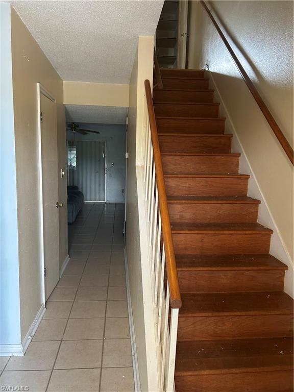 864 Courtington Ln # 12 Property Photo 6
