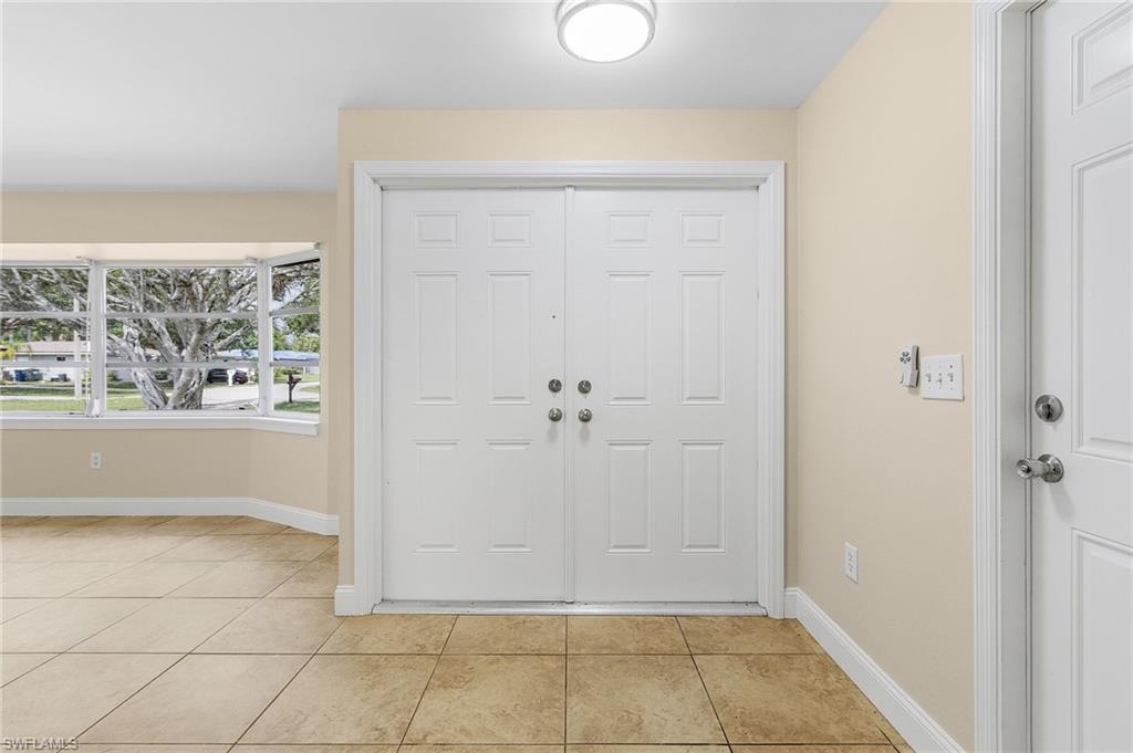 1694 S Flossmoor Rd Property Photo 2
