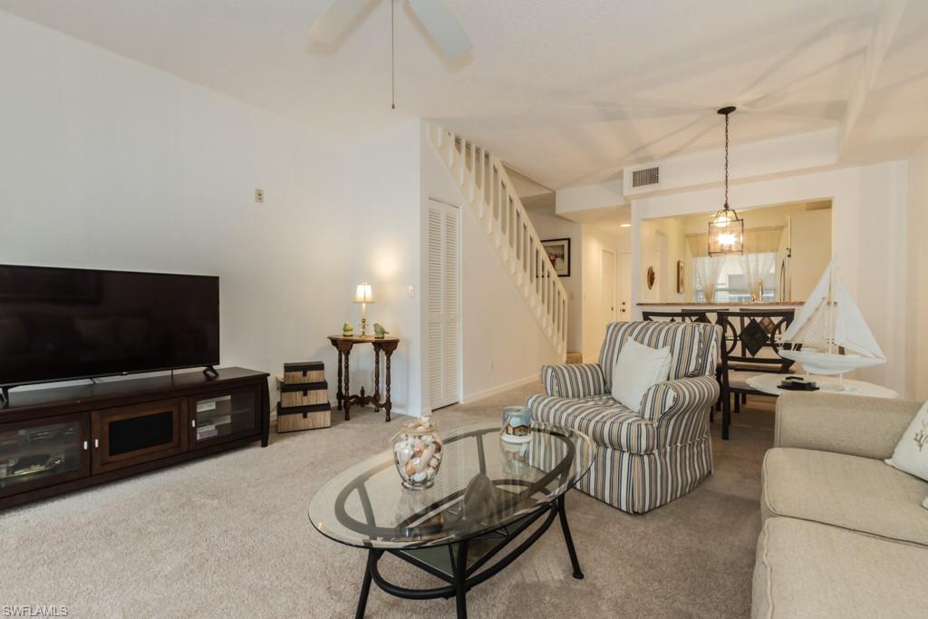 1044 Woodshire Ln # 210 Property Photo 6