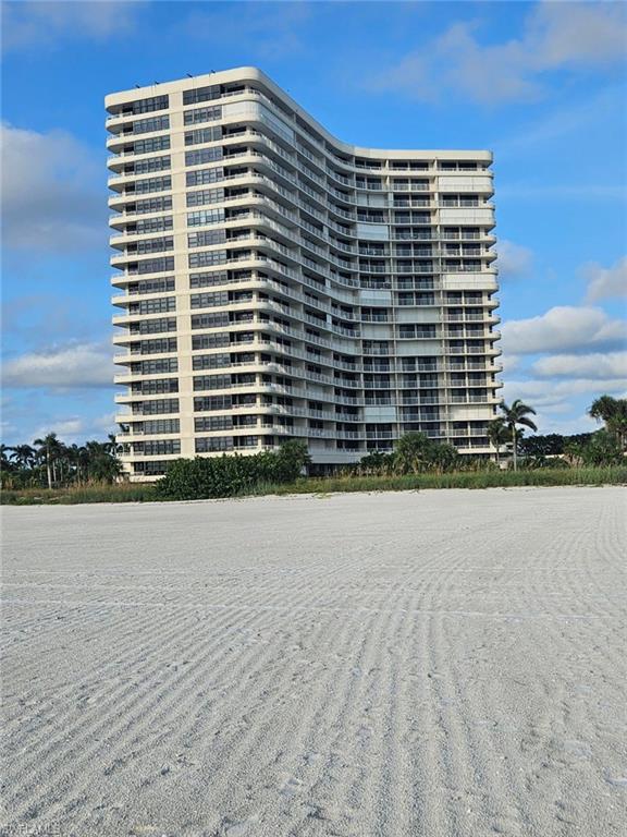 320 Seaview Ct # 608 Property Photo 1