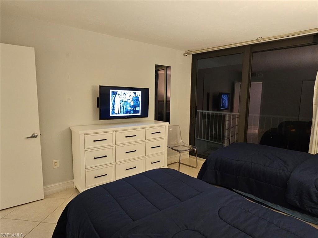 320 Seaview Ct # 608 Property Photo 12