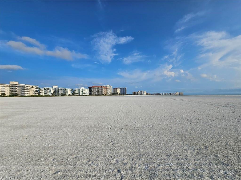 320 Seaview Ct # 608 Property Photo 18