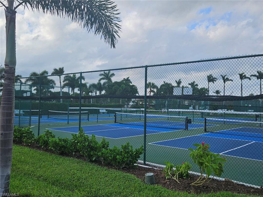 320 Seaview Ct # 608 Property Photo 20