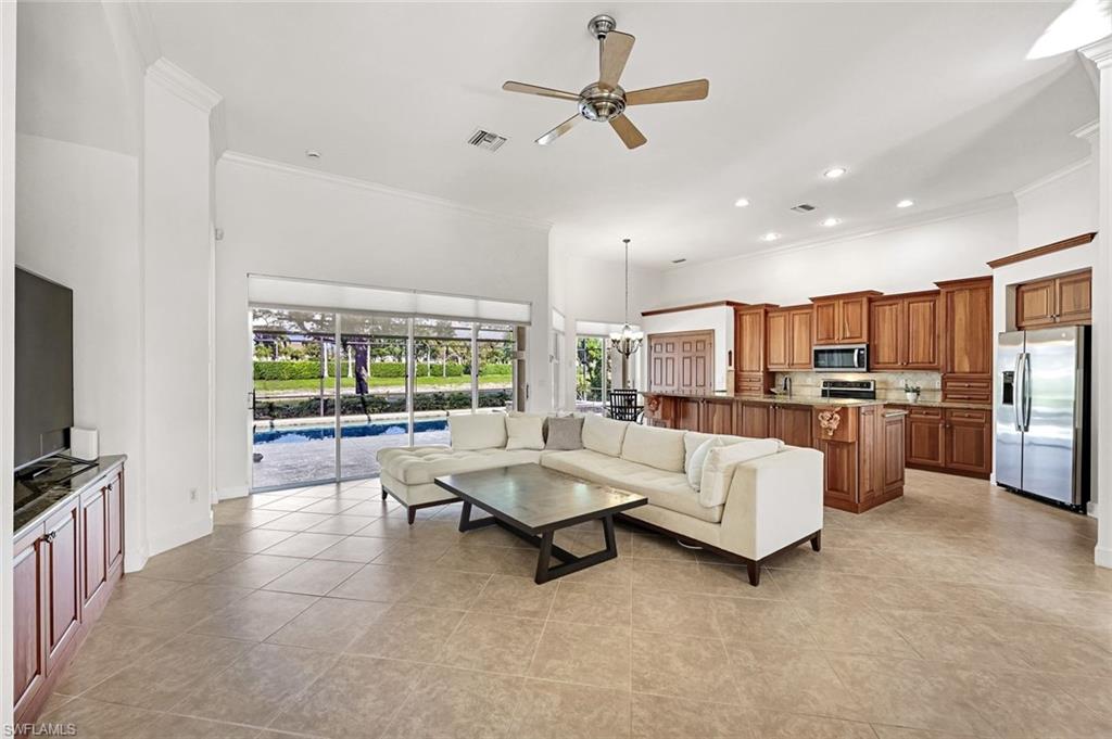 8776 Hideaway Harbor Ct Property Photo 11