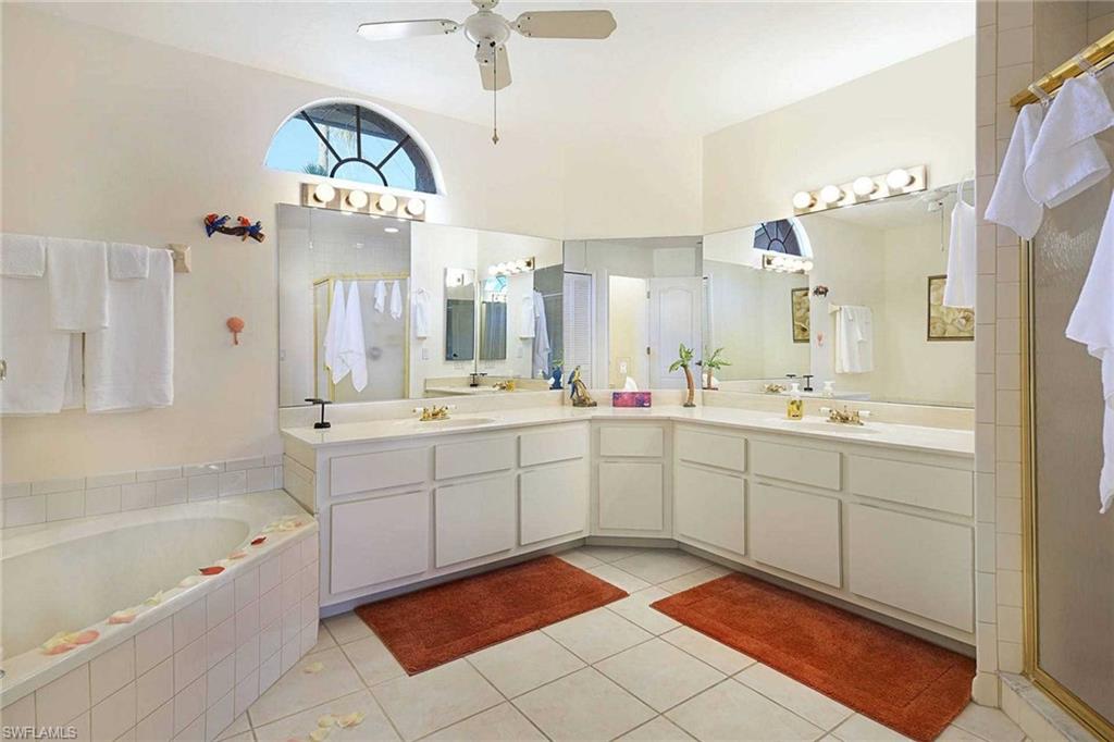 105 Sw 39th Pl Property Photo 12