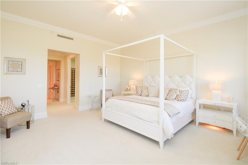 1400 Gulf Shore Blvd N # 301 Property Photo 25