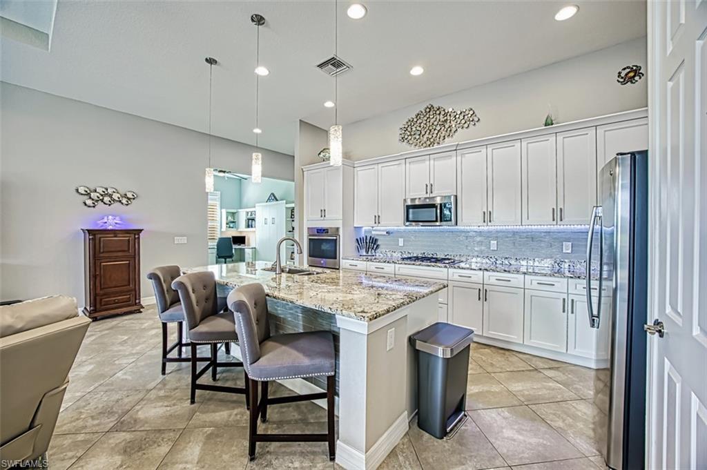 13840 Woodhaven Cir Property Photo 17