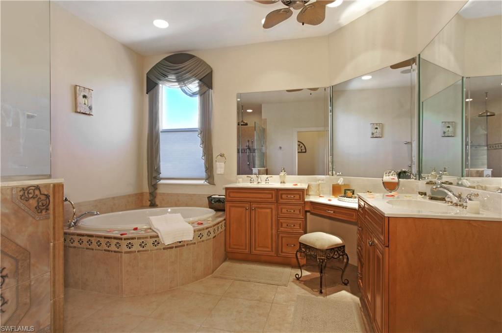 4323 Nw 24th Ter Property Photo 13
