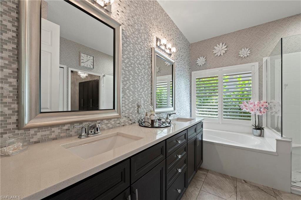 9921 Isola Way Property Photo 16