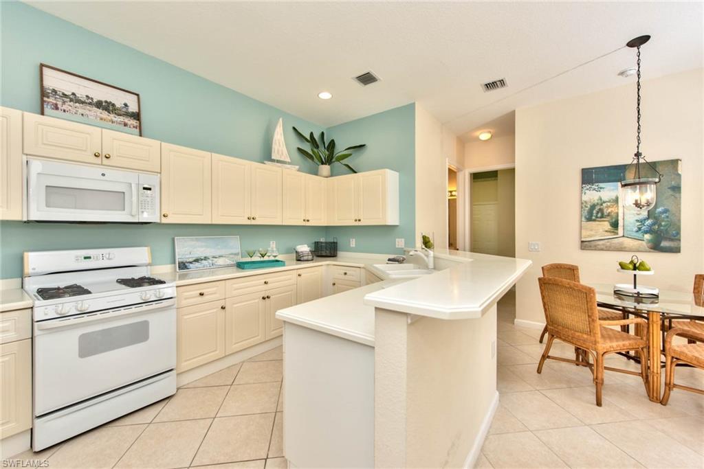 4529 Cardinal Cove Ln # 7 Property Photo 7