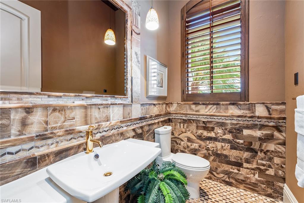 1547 Caxambas Ct Property Photo 31