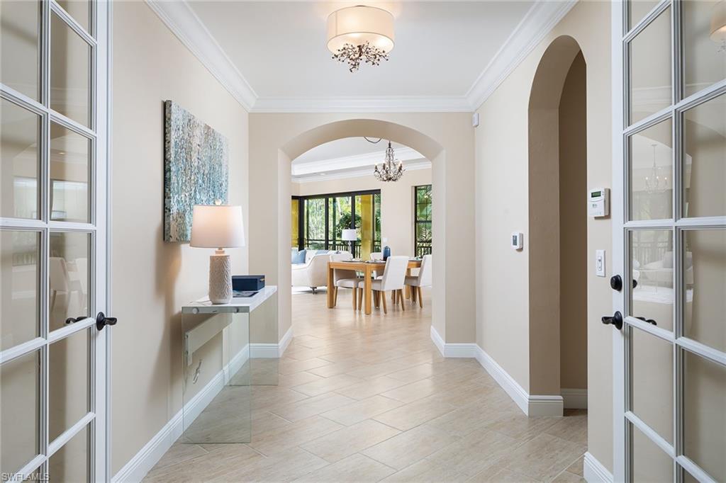 2733 Tiburon Blvd E # 101 Property Photo 1