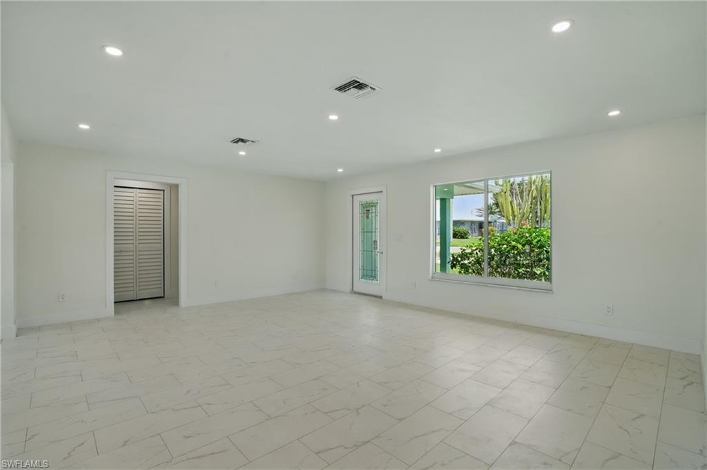 8 Bayview Blvd Property Photo 8