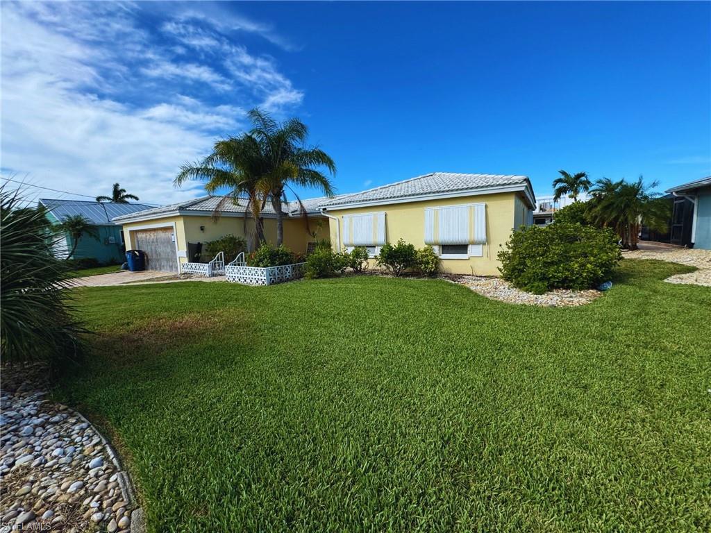 12 Bayview Blvd Property Photo 1
