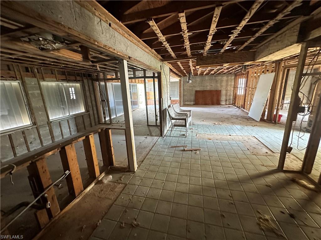 12 Bayview Blvd Property Photo 13