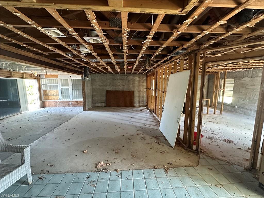 12 Bayview Blvd Property Photo 16