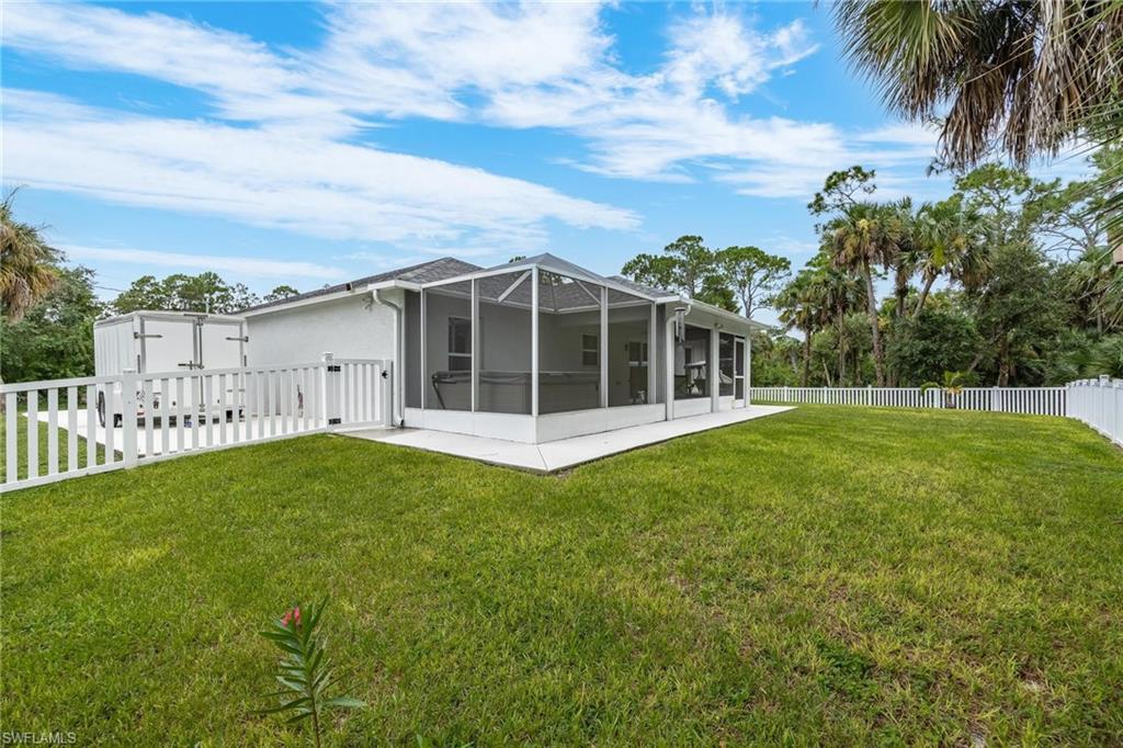 5012 Sun Ct Property Photo 5