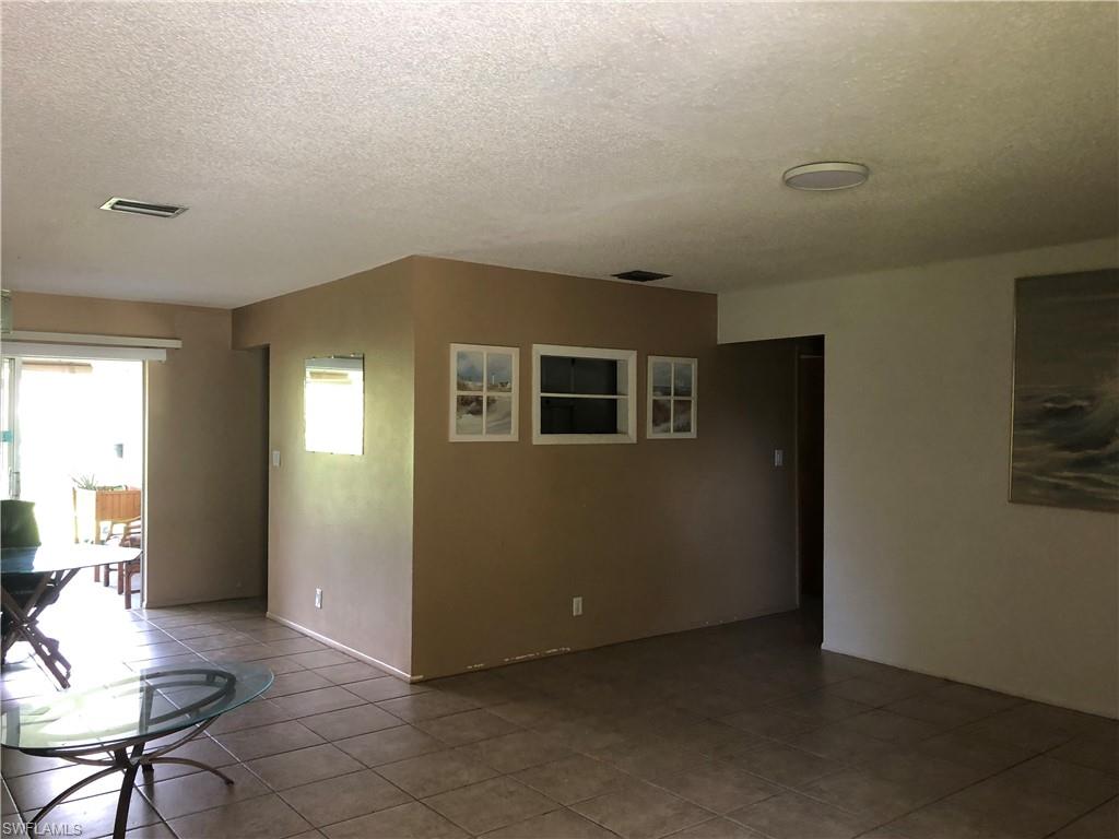 1643 Maple Dr Property Photo 2