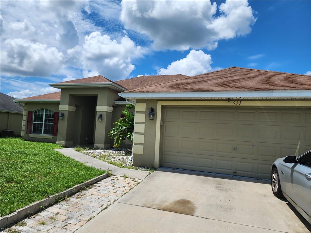 915 Alvin Ave Property Photo 4